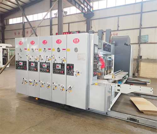 全自动印刷开槽模切机